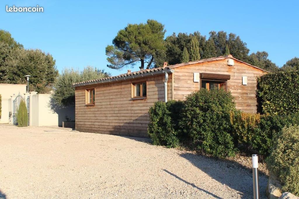 Chalet De Charme Climatise Sur La Route Du Ventoux Carpentras Exterior photo